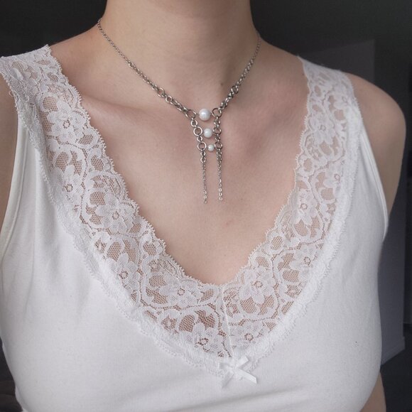 Fairy whimsical gothic victorian white pearls and silver double rosary necklace - Picture 7 of 7